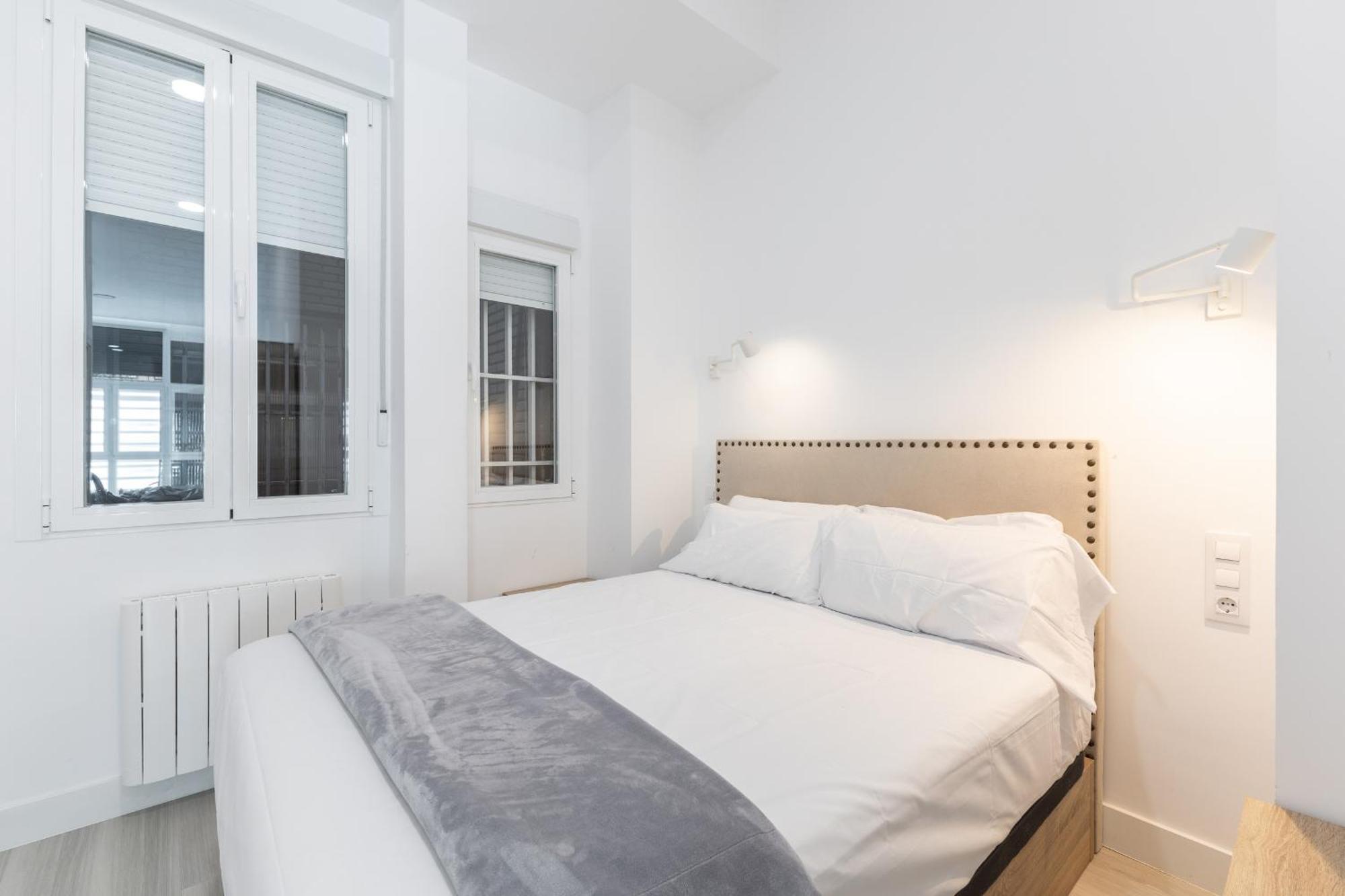 Moncloa Apartment, Con Parking Opcional Мадрид Екстериор снимка